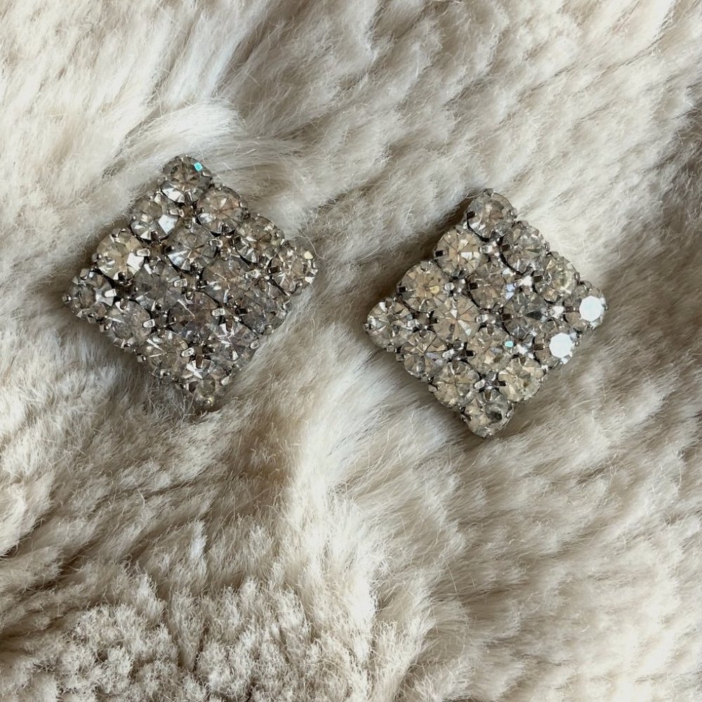 Express Rhinestone Square Studs - Picture 1 of 2